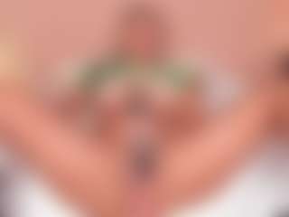 Live cam show with SofiaBennett - Blonde Hair Big Tits on CamClone