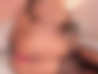 Live cam show with SofiaBennett - College on CamwithHer