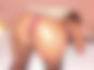 Live cam show with SofiaBennett - Bikini on SinfulBabes