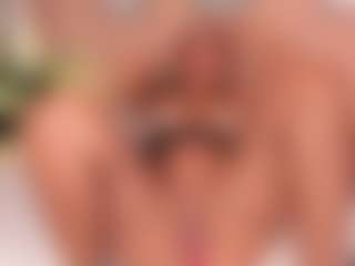 Live cam show with SofiaBennett - Blonde Hair Teen (18+) on Free Soda