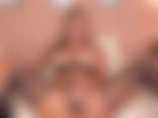 Live cam show with SofiaBennett - Creampie on CamClone