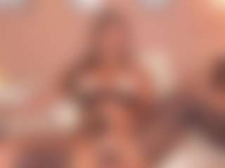 Live cam show with SofiaBennett - Lush Teen (18+) on UwU Esports