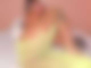 Live cam show with SofiaBennett - Blonde Hair Small Tits on CamwithHer