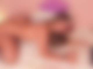 Live cam show with SofiaBennett - Ass Bouncing on CamClone