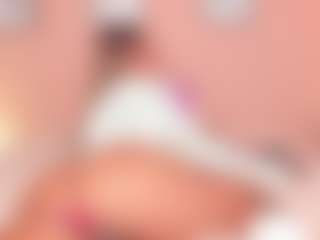 Live cam show with SofiaBennett - Ass Bouncing on Mixed Magazine Live