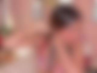 Live cam show with SofiaBennett - Small Tits on MyBangCams