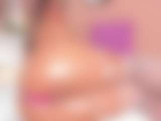Live cam show with SofiaBennett - Bikini on StripNow
