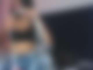 Live cam show with Eimy - Asian Teen (18+) on Mixed Magazine Live