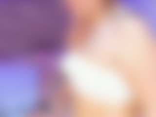 Live cam show with Cristal-Smith02 - HD on Camsoda