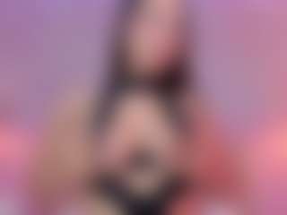 Live cam show with EmilyCollins1 - Big Tits Latina on Hubzter Live | colombia