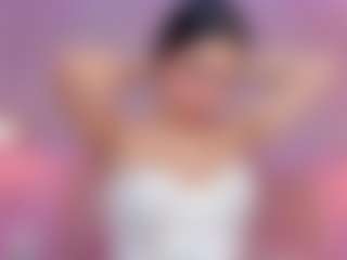 Live cam show with EmilyCollins1 - Athletic Teen (18+) on AdultVida.com