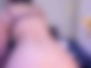 Live cam show with HannyK - Flashing on Camsoda
