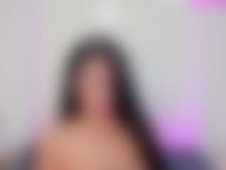 Live cam show with HannyK - Deepthroat on Camsoda