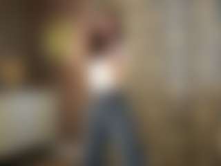 Live cam show with Summer - Control on sexylive.show