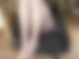 Live cam show with Summer - Bush on Soda Cam