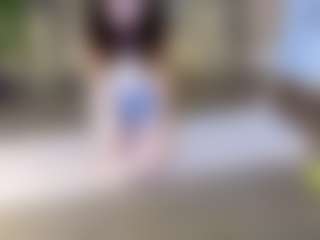 Live cam show with Summer - Bikini on SxyPornLive