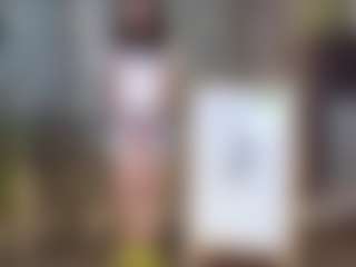 Live cam show with Summer - Bikini on Pornisteam.com