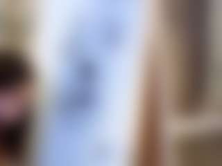 Live cam show with Summer - Genital Piercings on Gym Cam Girls