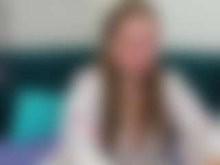 Live cam show with MonikaCharming - Blowjob on AdultVida.com