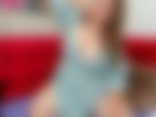 Live cam show with MonikaCharming - Green Eyes on Milfs Live