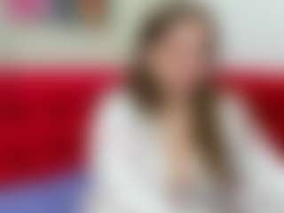 Live cam show with MonikaCharming - Shaved Pussy on Camming Site