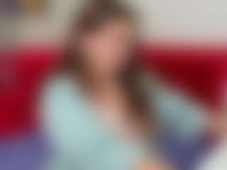 Live cam show with MonikaCharming - Striptease on Soda Cam