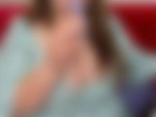 Live cam show with MonikaCharming - Flashing on Camsoda