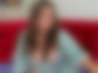 Live cam show with MonikaCharming - Control on StripNow