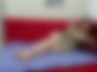 Live-camshow met MonikaCharming - Handjob op Camsoda