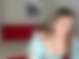 Show de cam en vivo con MonikaCharming - Foot Fetish en Camsoda