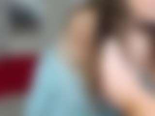 Live cam show with MonikaCharming - Flashing on AdultVida.com