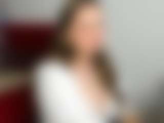 Live cam show with MonikaCharming - Oil on Dolls Live