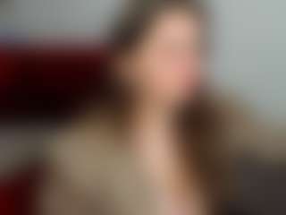 Live cam show with MonikaCharming - Ass Bouncing on TottyGirls