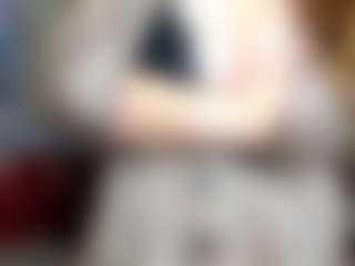 Live cam show with MonikaCharming - Flashing on Stripli.com