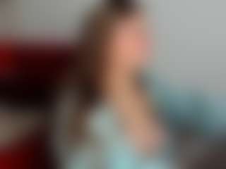 Live-Cam-Show mit MonikaCharming - Ahegao auf Camsoda