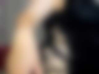 Live cam show with MonikaCharming - Ass Bouncing on Fling VIP Chat