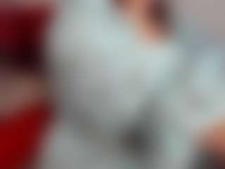 Live cam show with MonikaCharming - Upskirt on Camsoda