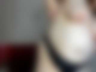 Live cam show with MonikaCharming - Green Eyes on live.xheat.ai
