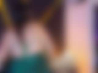 Live cam show with AdelNesbitt - Mature on Stripli.com