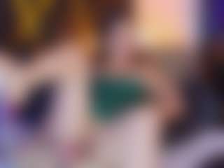Live cam show with AdelNesbitt - Normal on Camsoda