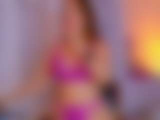 Live cam show with AdelNesbitt - Petite MILF on Chatstar