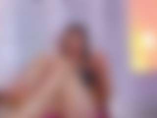 Live cam show with AdelNesbitt - Brown Hair on Camsoda