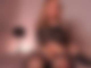 trannyfox69's Live Sex Cam Show