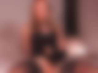 Live cam show with trannyfox69 - White on SpunkLive | colombia