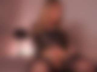 trannyfox69's Live Sex Cam Show