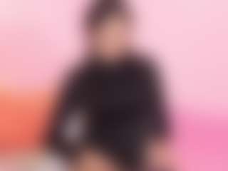 Live cam show with littleari - Oil on instabang