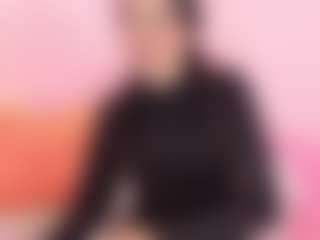 littleari's Live Sex Cam Show