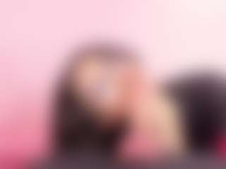 littleari's Live Sex Cam Show