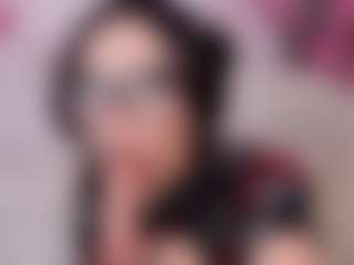 littleari's Live Sex Cam Show