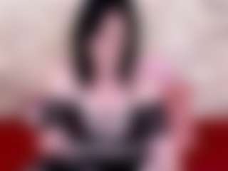 LuciousGrace MILF webcam performer live streaming